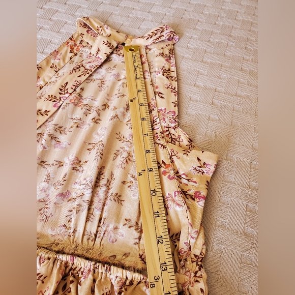 NWT Sunday Mi Amor Floral Open Back Cutout Detail Dress - Picture 13 of 16